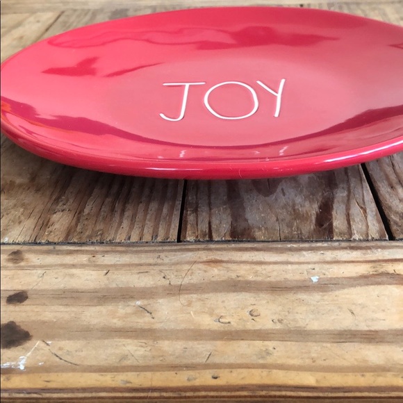 Rae Dunn Joy Holiday Christmas Red Dinner Plate - Picture 4 of 7